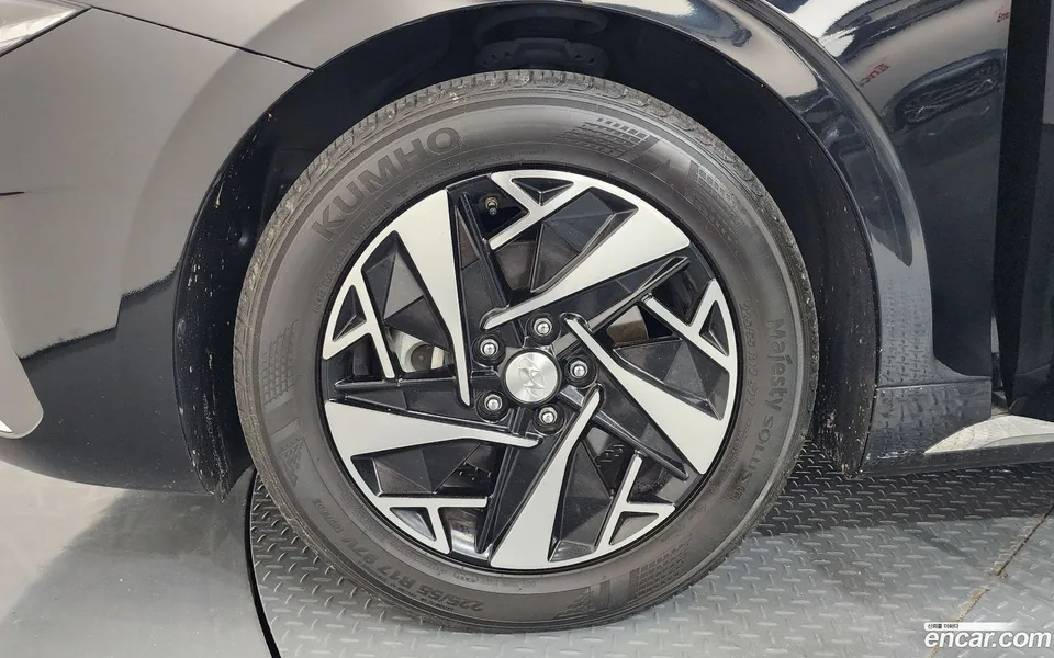 Hyundai Grandeur IG Hybrid 2022 — thumbnail 2