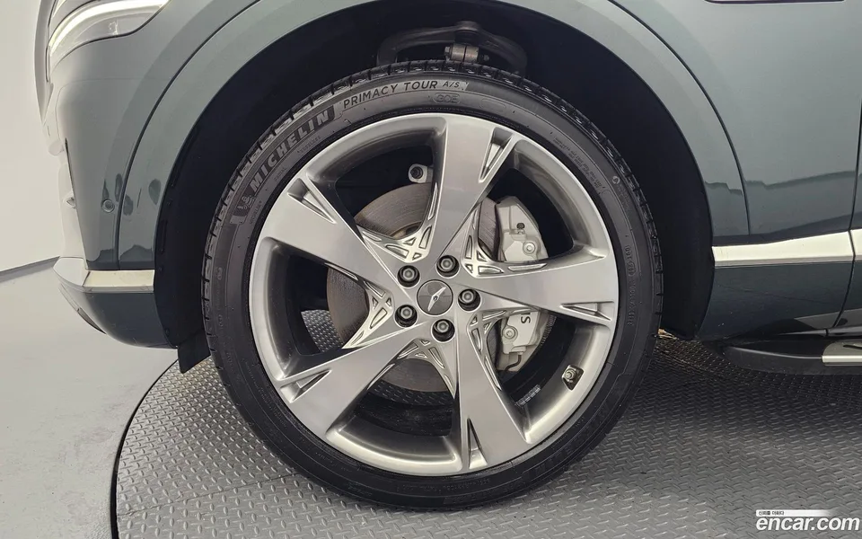 Genesis GV80 2.5T AWD 2023 — thumbnail 2