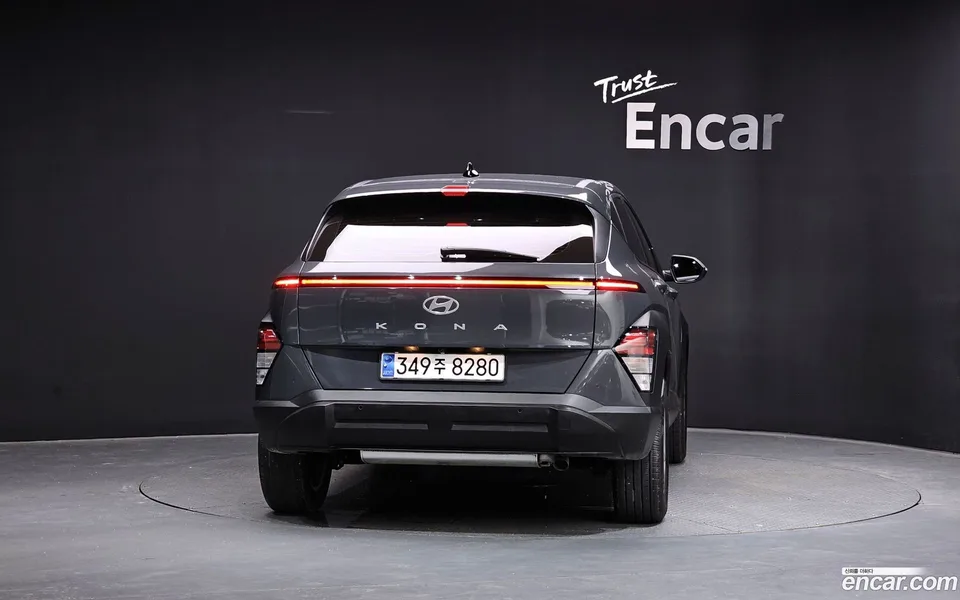 Hyundai Kona 1.6 2WD 2023 — thumbnail 4