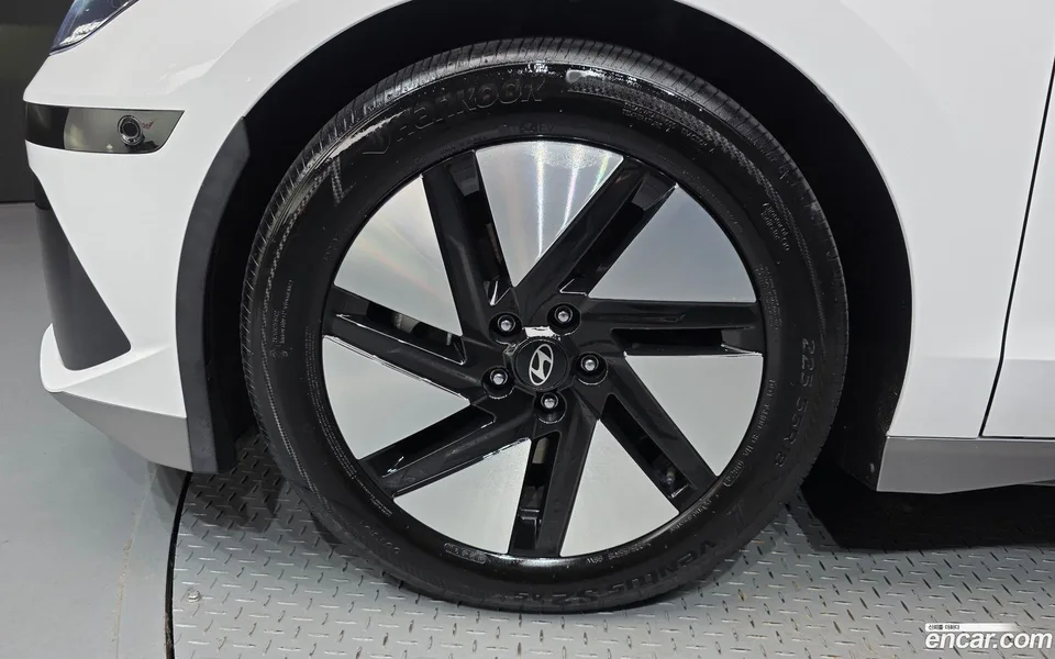 Hyundai Ioniq 6 2024 — thumbnail 5