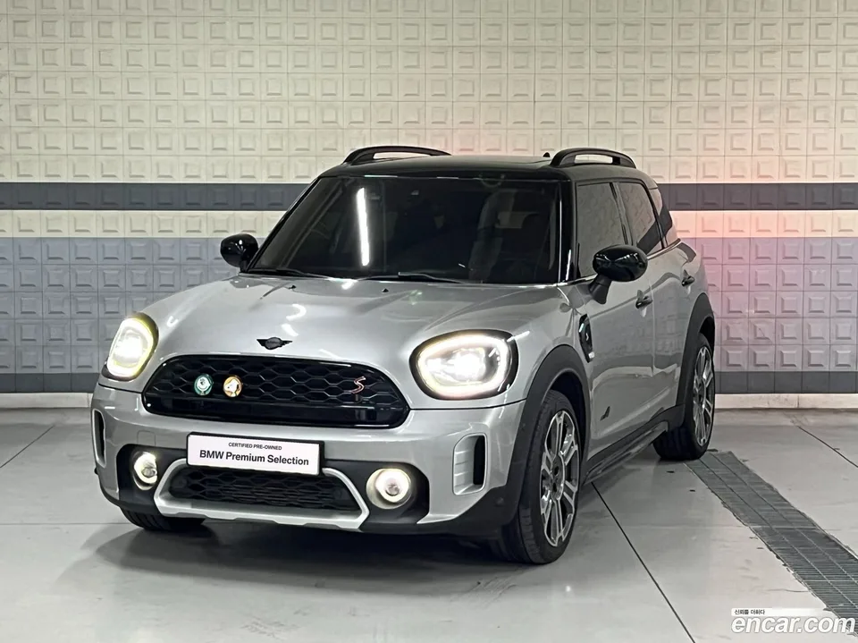 MINI Cooper S Countryman ALL4 2023 — photo 1, buy with delivery to Moscow