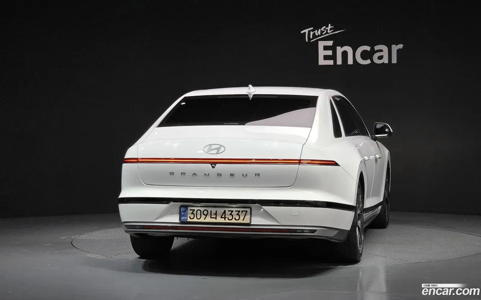 Hyundai Grandeur 2.5 2WD 2023 — thumbnail 4