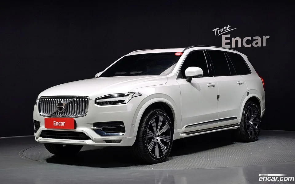 Volvo XC90 B6 2024 — photo 1, buy with delivery to Moscow