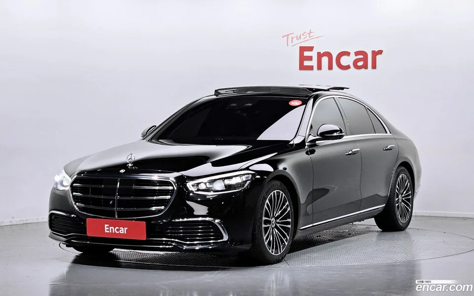 Mercedes-Benz S-Class S350 d 2023 — photo 1, buy with delivery to Moscow
