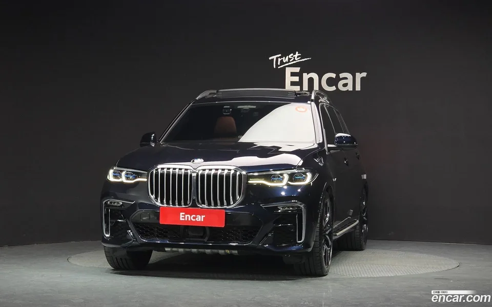 BMW X7 xDrive 40i M 6 2022 — thumbnail 3