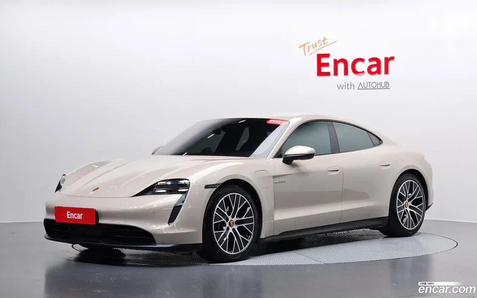 Porsche Taycan 2023 — photo 1, buy with delivery to Moscow