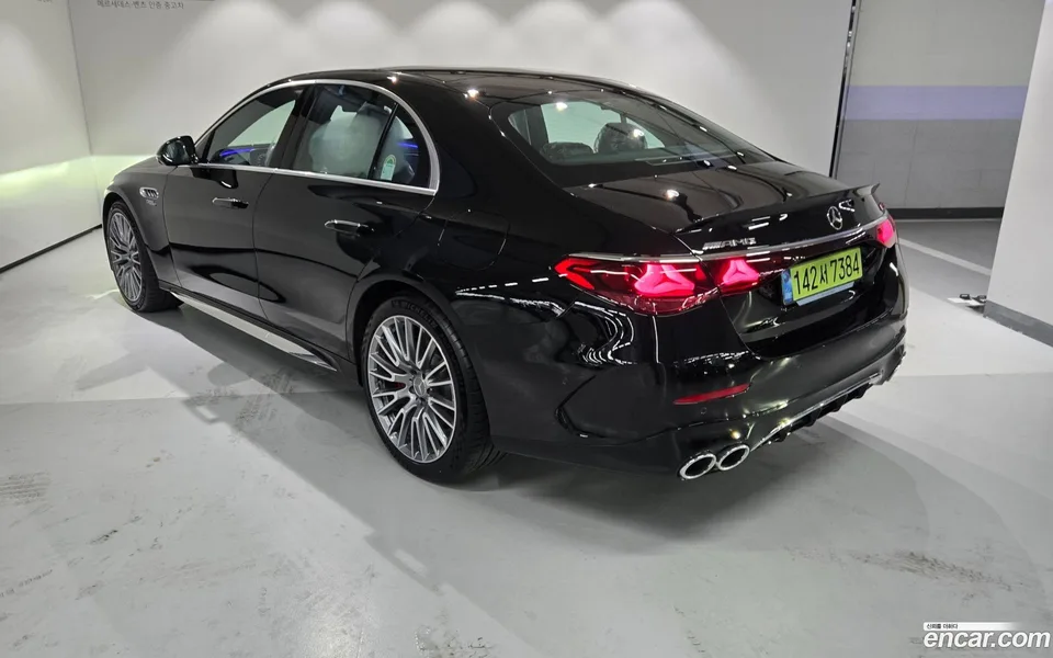 Mercedes-Benz E-Class AMG E53e 4MATIC+ 2025 — миниатюра 3