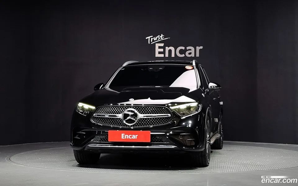 Mercedes-Benz GLC-Class GLC300 4MATIC AMG Line 2024 — thumbnail 3