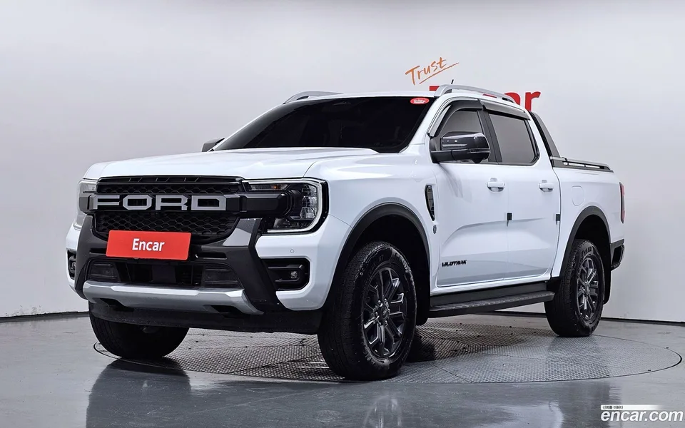 Ford Ranger 2.0 2025 — photo 1, buy with delivery to Moscow