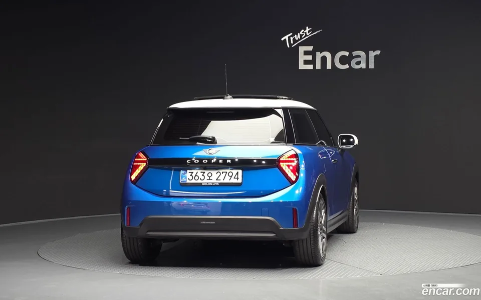MINI Cooper C 2025 — thumbnail 4