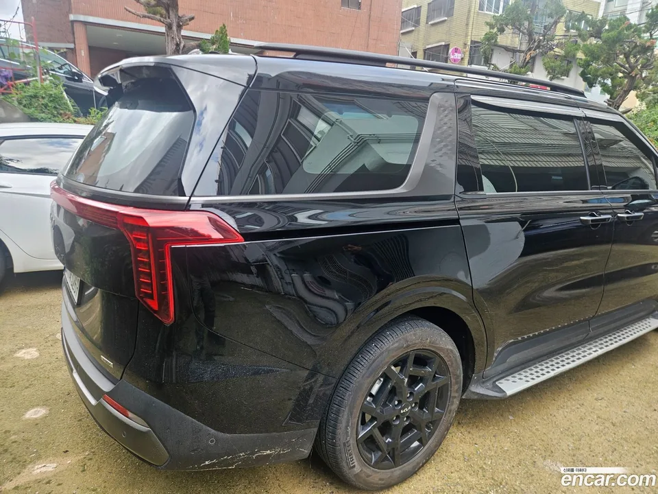 Kia Carnival HEV 9 2024 — thumbnail 4