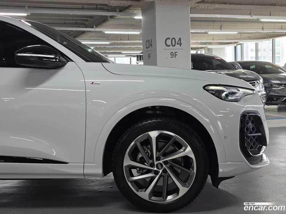 Audi Q5 (80A) 40 TFSI S Line 2025 — thumbnail 5