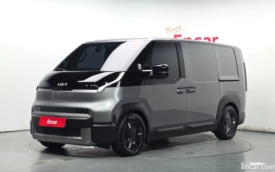 Kia PV5 2025 — photo 1, buy with delivery to Moscow
