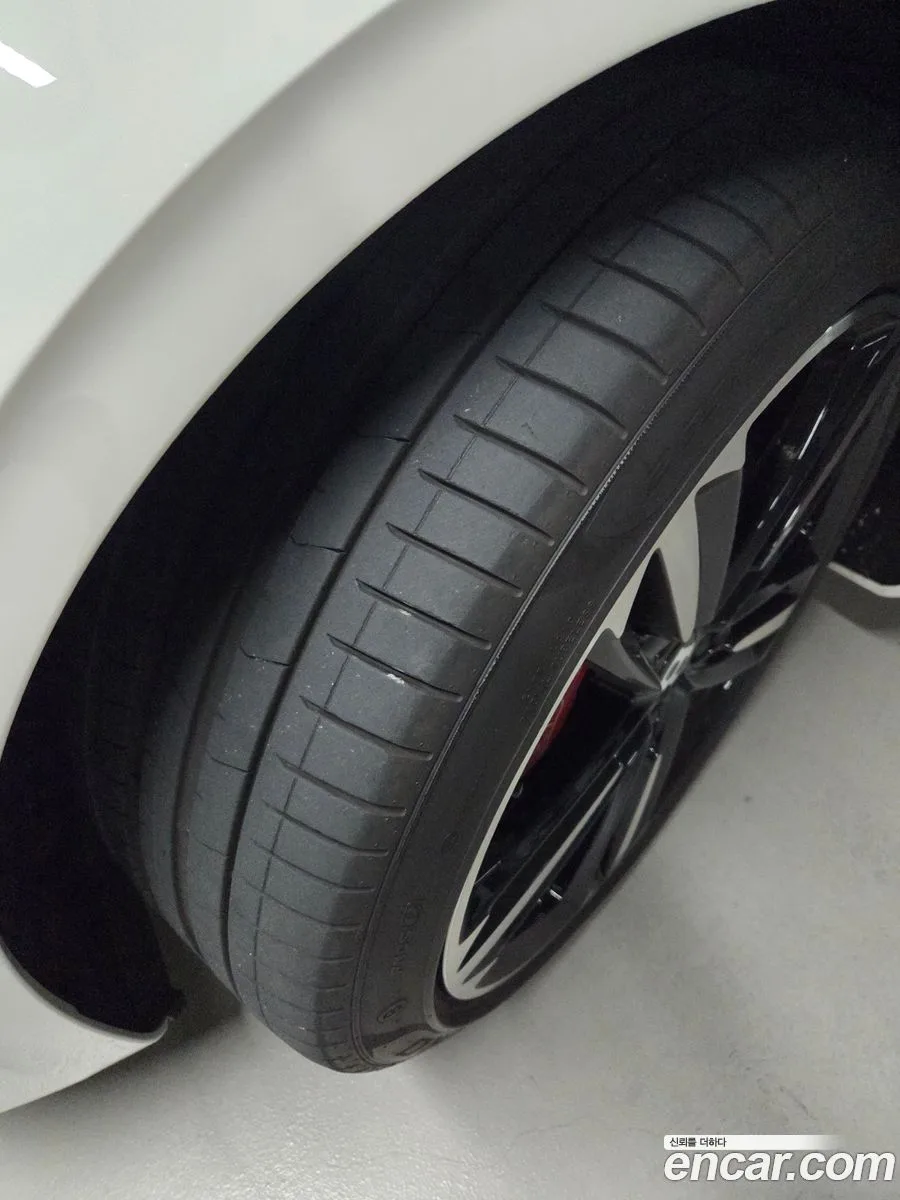 Bentley Continental GT 4.0 GT 2023 — thumbnail 2