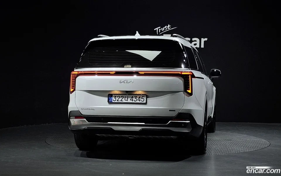Kia Carnival HEV 9 2025 — thumbnail 4