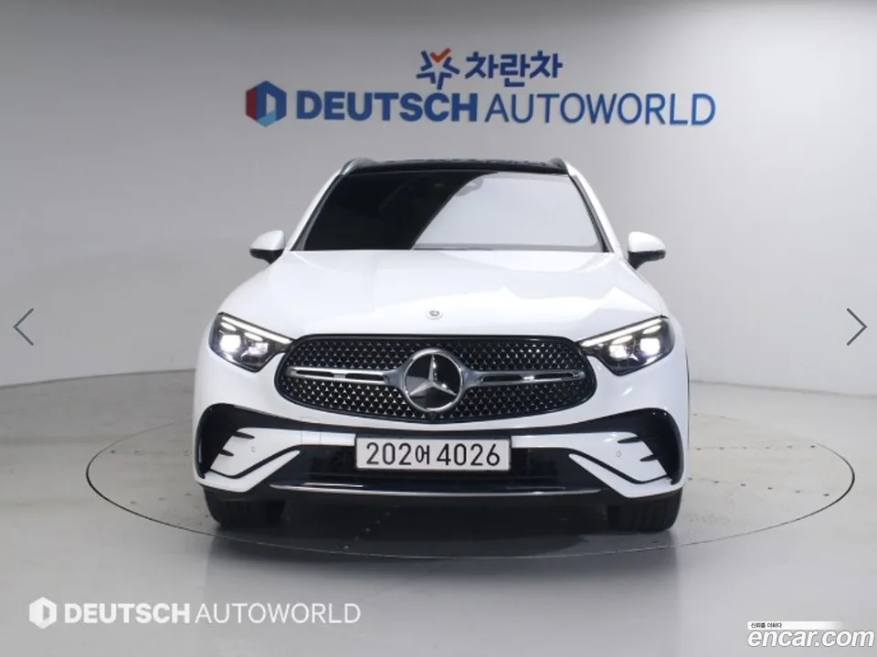 Mercedes-Benz GLC-Class GLC300 4MATIC AMG Line 2024 — thumbnail 3