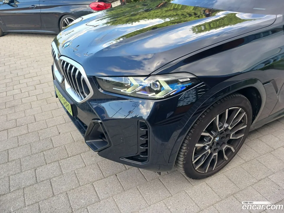 BMW X6 xDrive30d M 2025 — photo 1, buy with delivery to Moscow