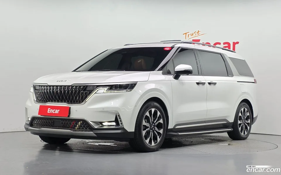 Kia Carnival 9 2022 — photo 1, buy with delivery to Moscow