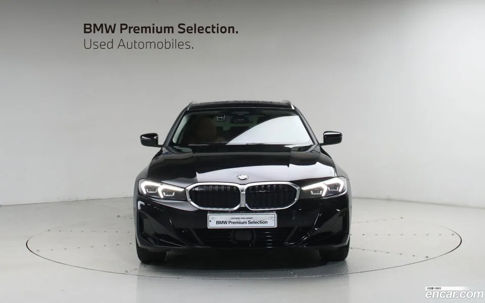 BMW 3 Series 320i 2025 — thumbnail 3
