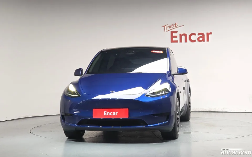 Tesla Model Y RWD 2023 — thumbnail 3