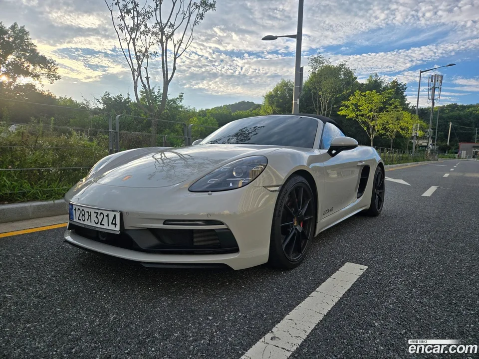 Porsche 718 Boxster 4.0 GTS 2024 — photo 1, buy with delivery to Moscow