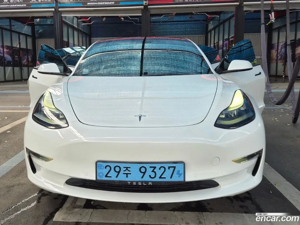Tesla Model 3 AWD 2022 — thumbnail 3