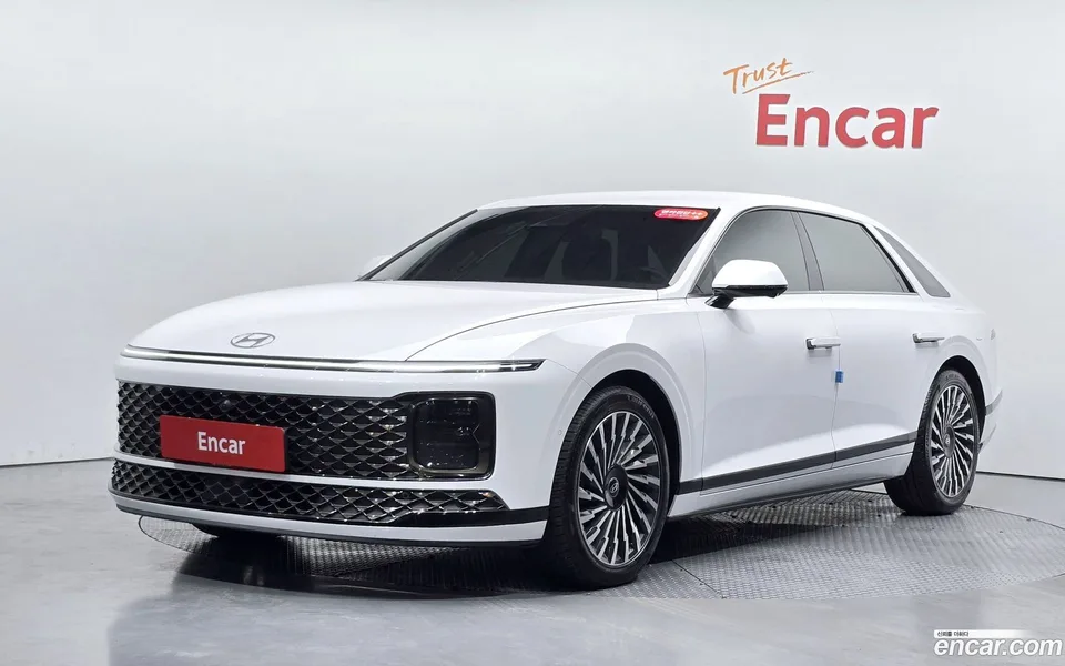 Hyundai Grandeur Hybrid 2023 — фото 1, купить с доставкой в Москву