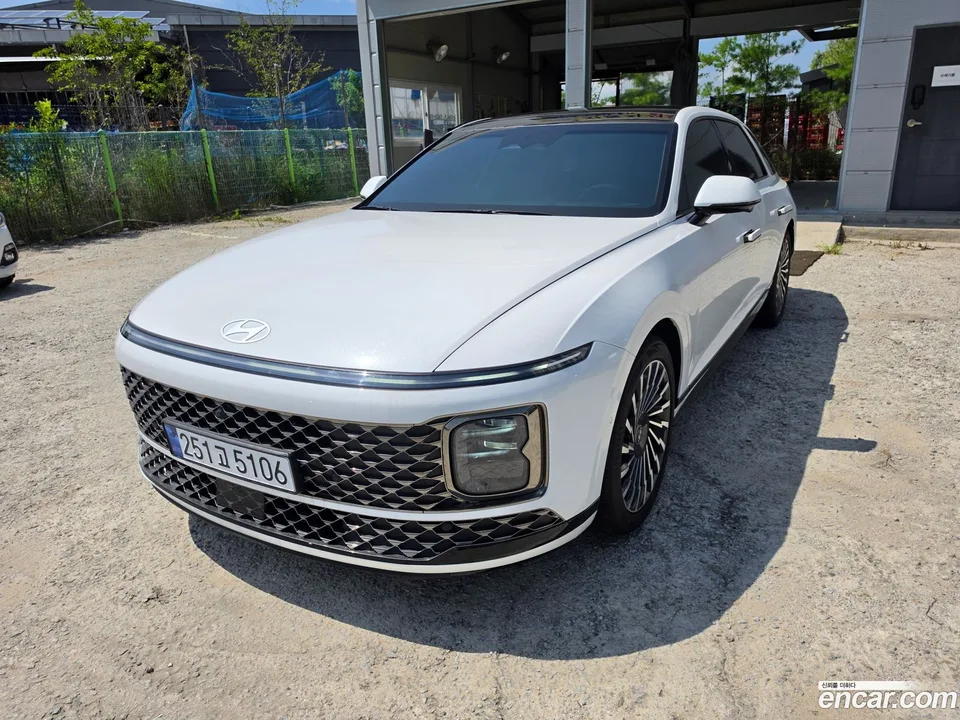 Hyundai Grandeur Hybrid 2025 — photo 1, buy with delivery to Moscow