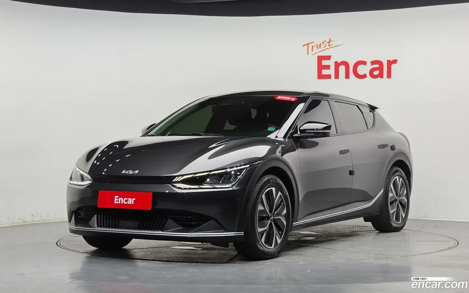 Kia EV6 4WD 2022 — photo 1, buy with delivery to Moscow