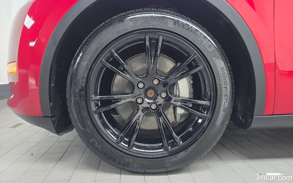Tesla Model Y AWD 2022 — миниатюра 2