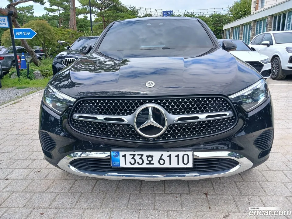 Mercedes-Benz GLC-Class GLC300 4MATIC 2025 — thumbnail 3