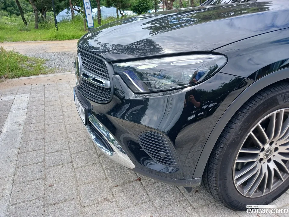 Mercedes-Benz GLC-Class GLC300 4MATIC 2025 — photo 1, buy with delivery to Moscow