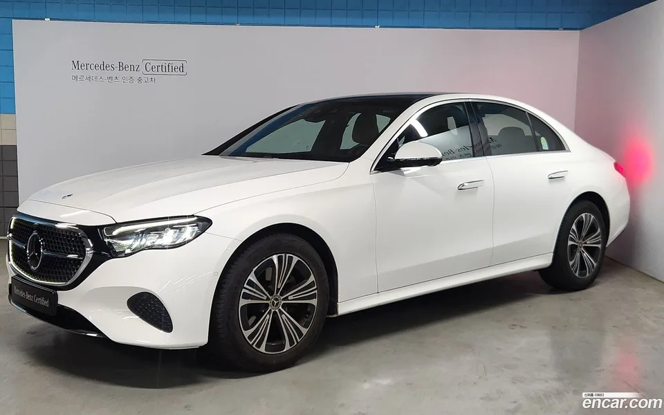 Mercedes-Benz E-Class E200 2025 — photo 1, buy with delivery to Moscow