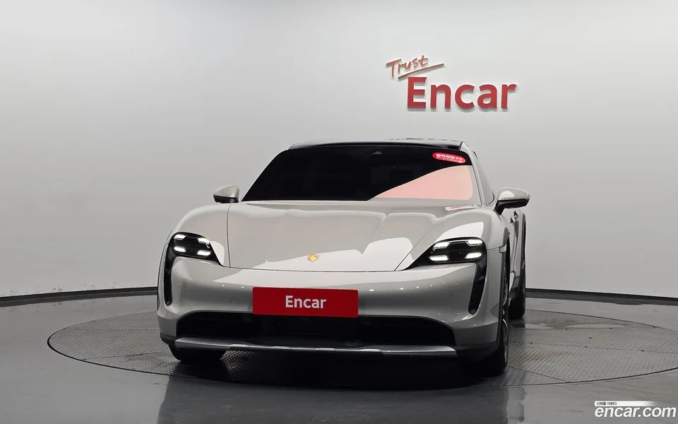 Porsche Taycan 4S 2023 — thumbnail 3