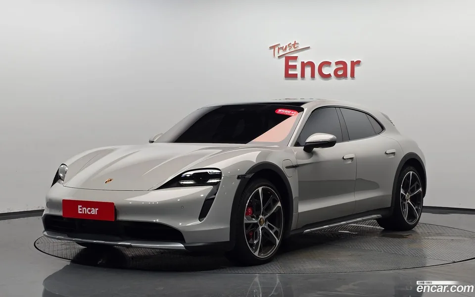 Porsche Taycan 4S 2023 — photo 1, buy with delivery to Moscow