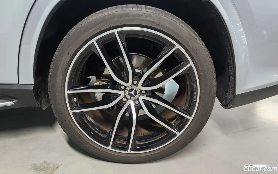Mercedes-Benz GLS-Class GLS580 4MATIC 2024 — thumbnail 2