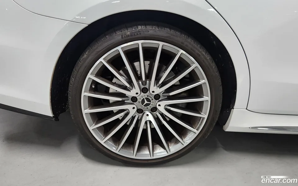 Mercedes-Benz S-Class S500L 4MATIC 2024 — thumbnail 2