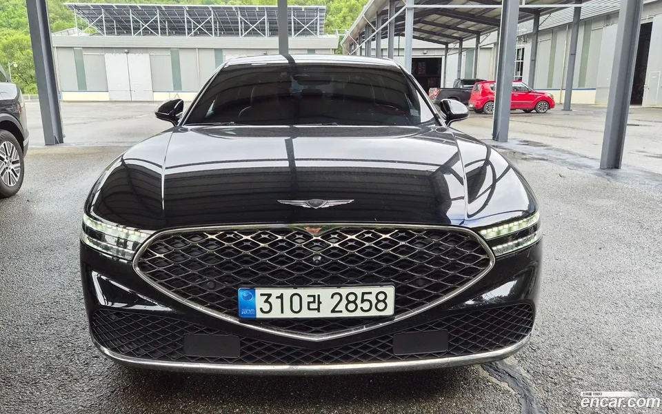 Genesis G90 3.5 AWD 2023 — photo 1, buy with delivery to Moscow