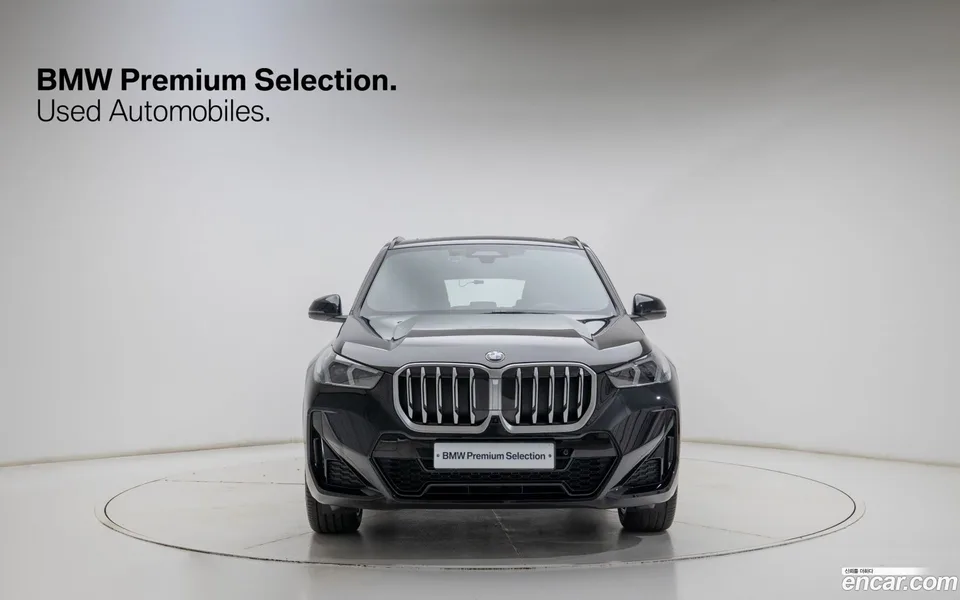 BMW X1 xDrive 20i M 2025 — thumbnail 2