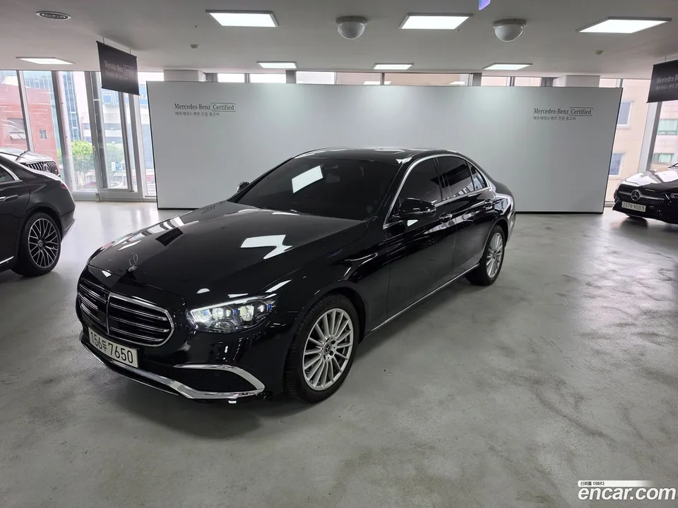 Mercedes-Benz E-Class E250 2023 — photo 1, buy with delivery to Moscow