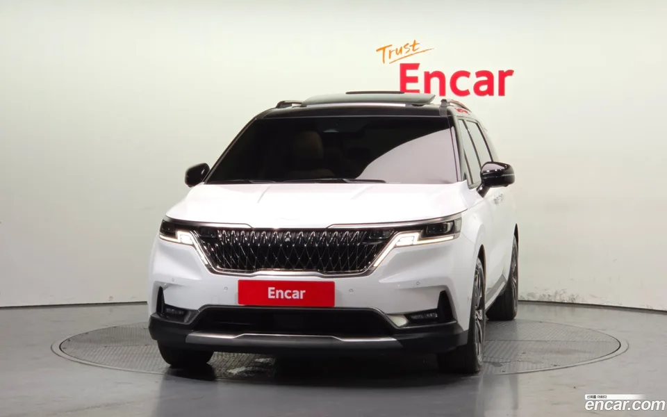 Kia Carnival 9 2023 — thumbnail 3