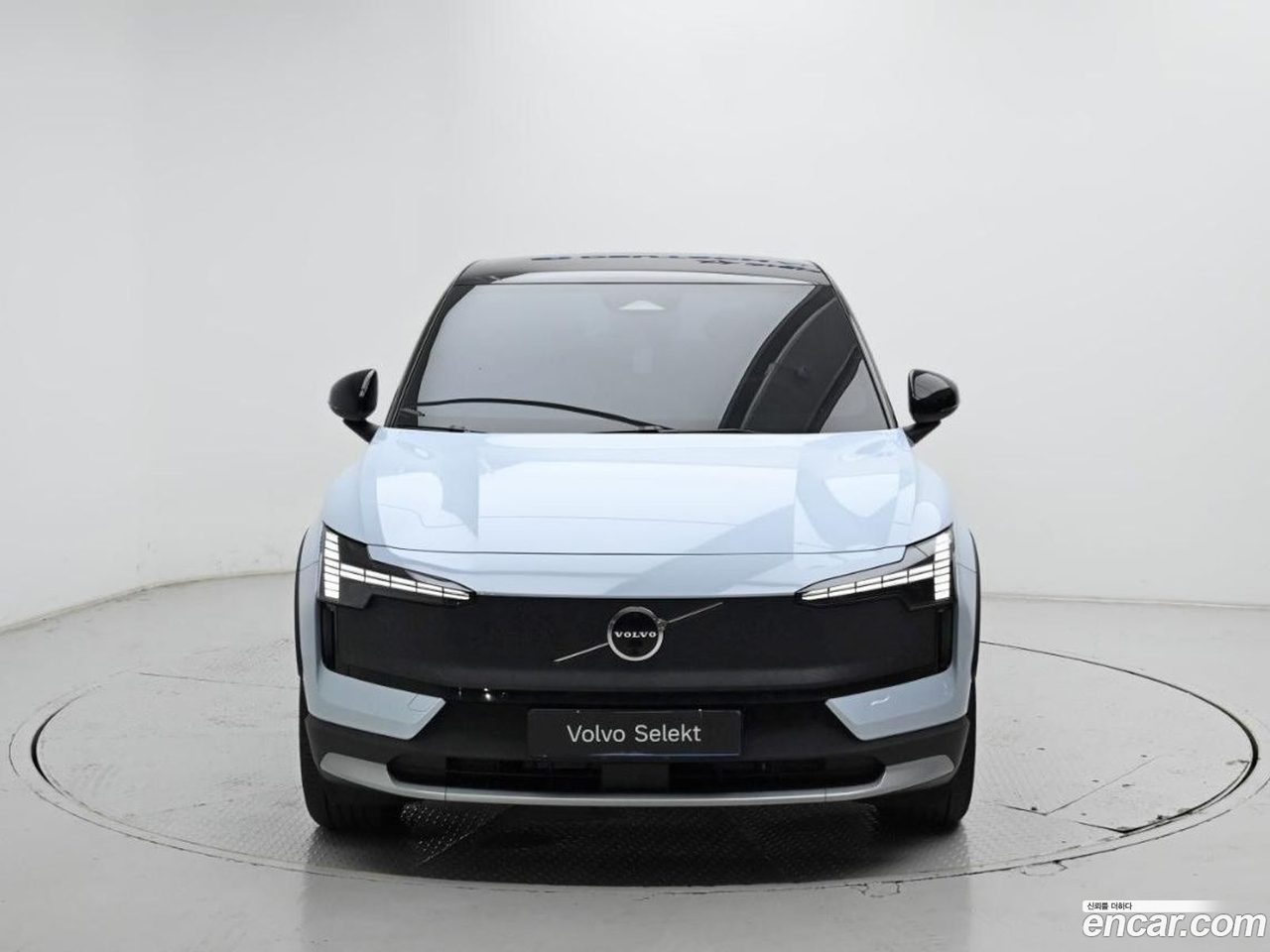 Volvo EX30 Cross Country 2025 — 3