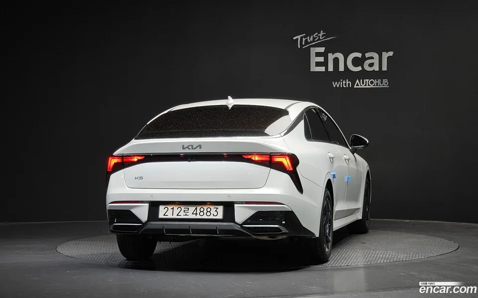 Kia K5 2.0 2025 — thumbnail 4
