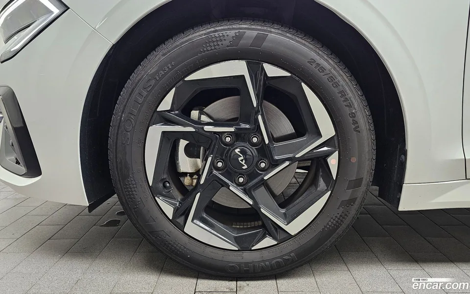 Kia K5 2.0 2025 — thumbnail 5