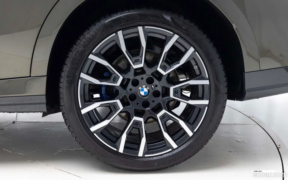 BMW X6 xDrive40i M 2026 — thumbnail 5