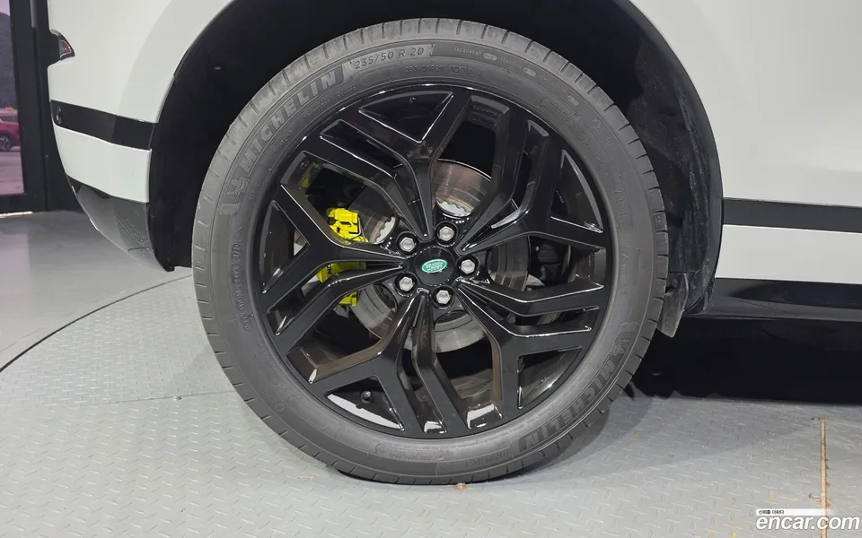 Land Rover Range Rover Evoque P250 R- SE 2022 — thumbnail 2
