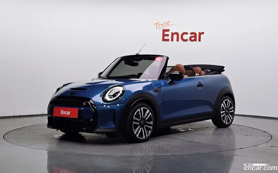 MINI Cooper S Convertible 2024 — фото 1, купить с доставкой в Москву