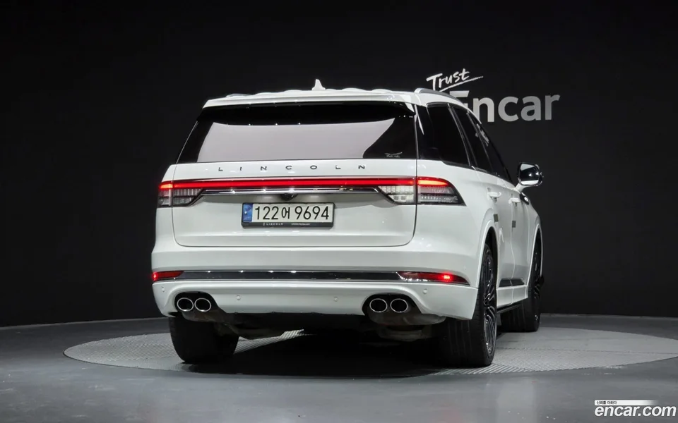 Lincoln Aviator 3.0 AWD 2022 — thumbnail 4