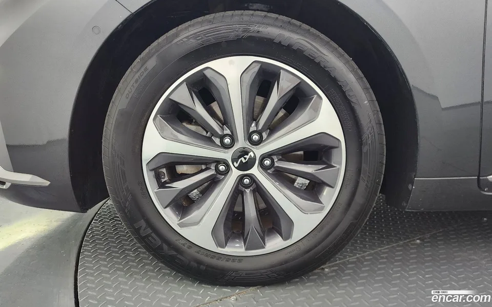 Kia K8 Hybrid 2024 — thumbnail 2