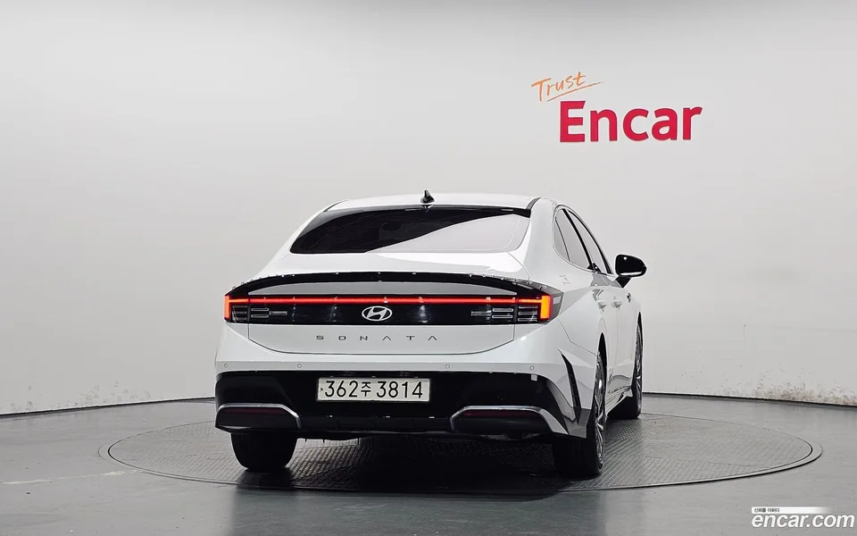 Hyundai Sonata The Edge Hybrid 2023 — thumbnail 4